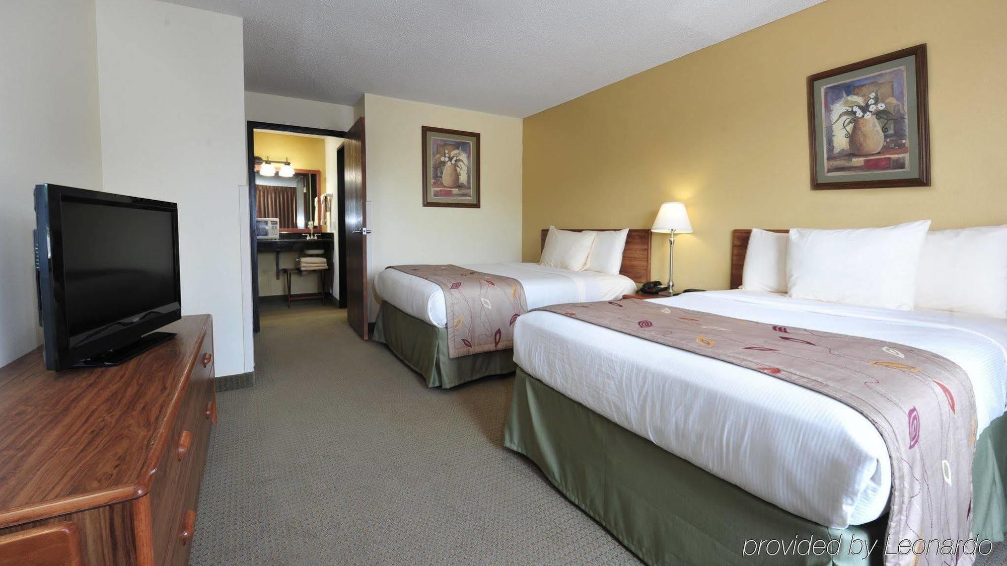 Hotel Ramada By Wyndham I-90