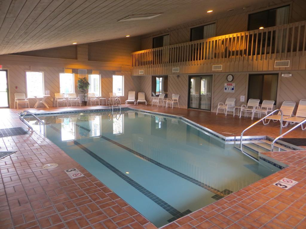 Ramada By Wyndham I-90 Hotel 3*