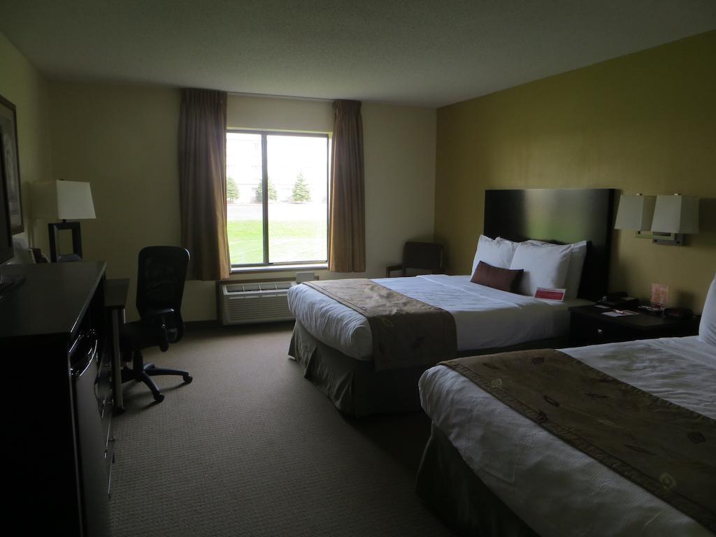 Ramada By Wyndham I-90 Hotel