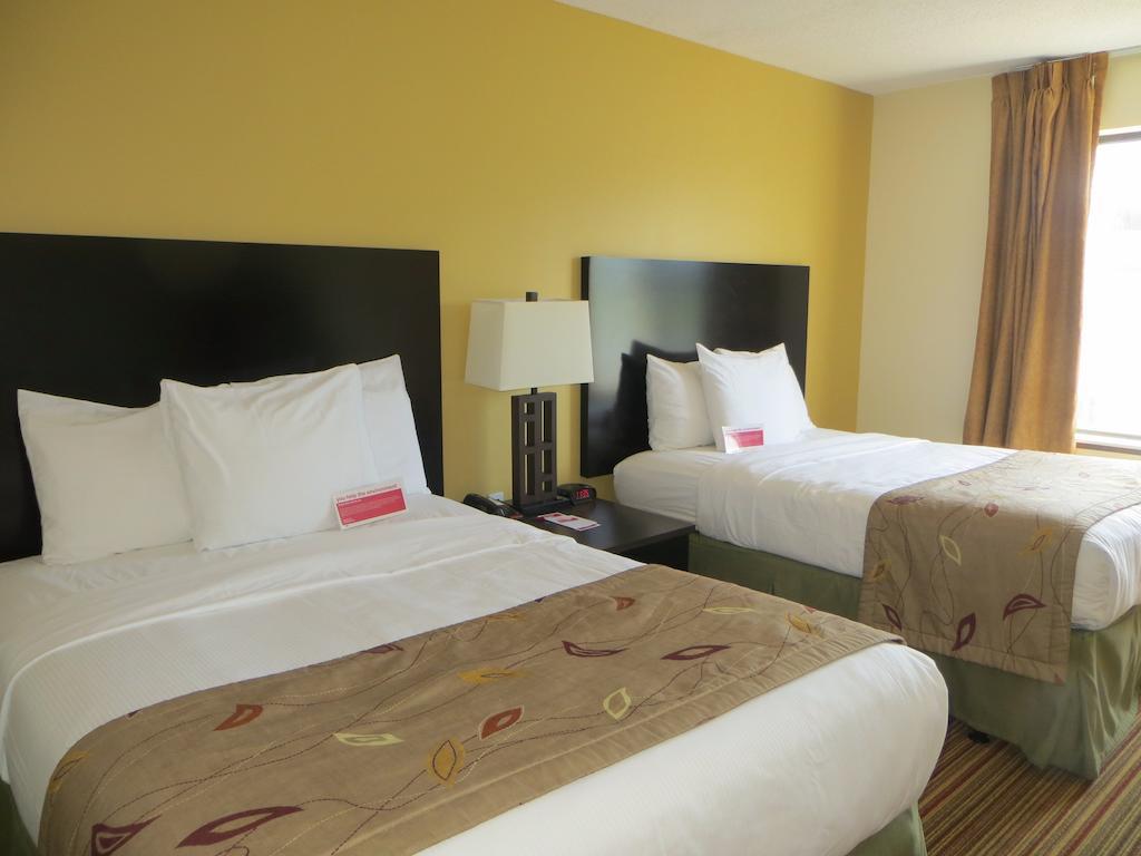 Hotel Ramada By Wyndham I-90